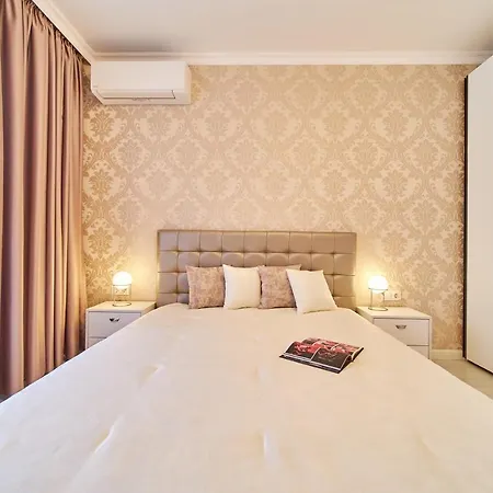 Premium Center In Grand Karavel